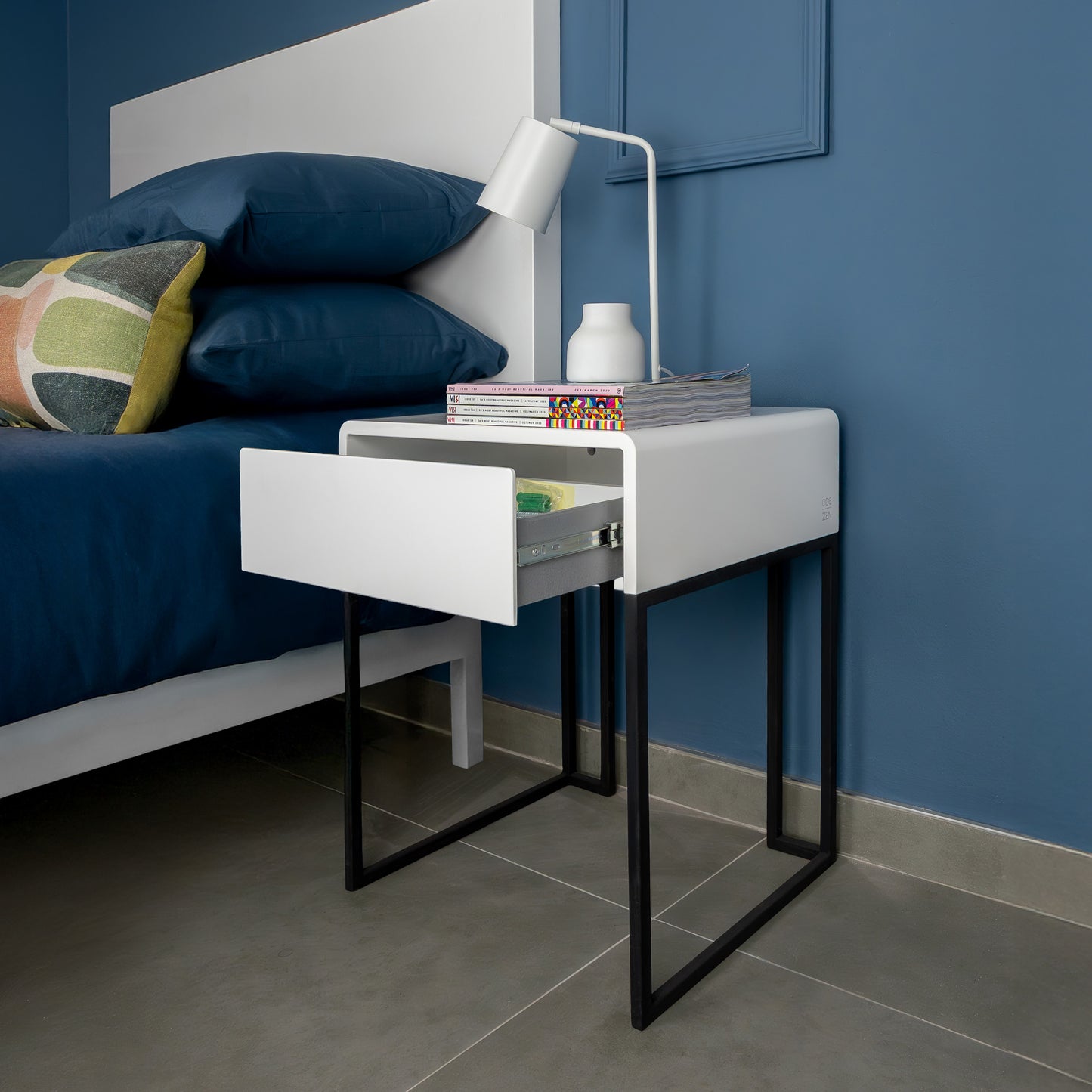 Freestanding Bedside Pedestal with drawer