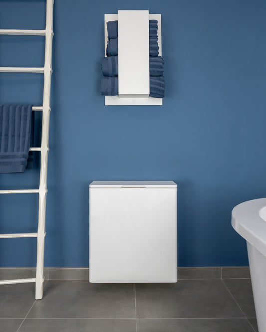 Floating laundry / storage basket