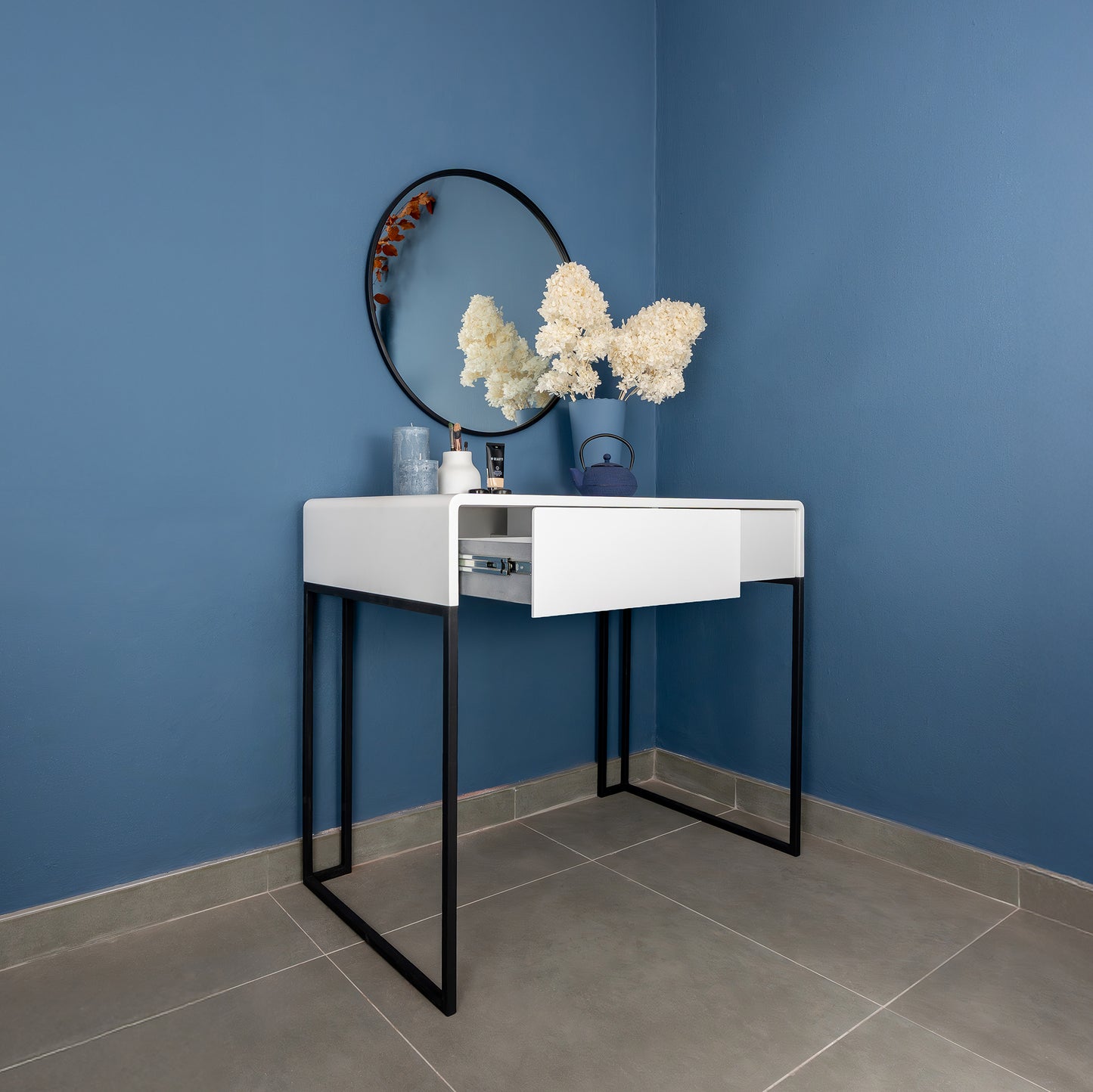 Freestanding Desk / Dressing Table with drawers