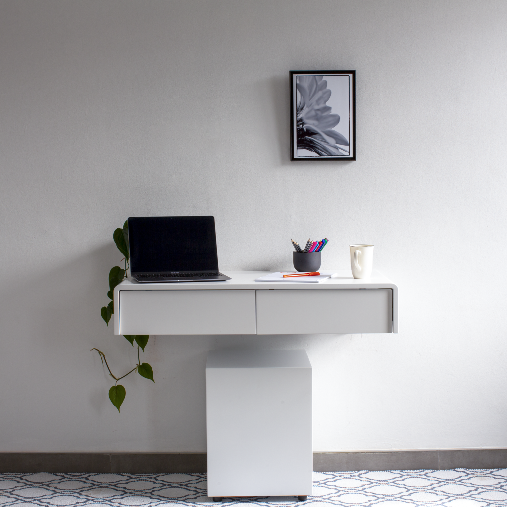 Floating desk / dressing table with drawers